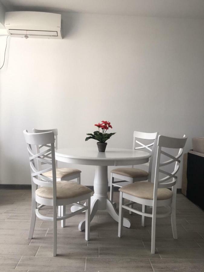 Umi Apartment Alezzi Resort Năvodari Kültér fotó