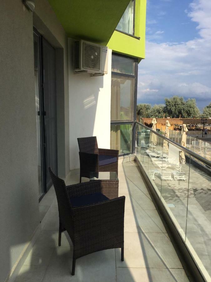 Umi Apartment Alezzi Resort Năvodari Kültér fotó