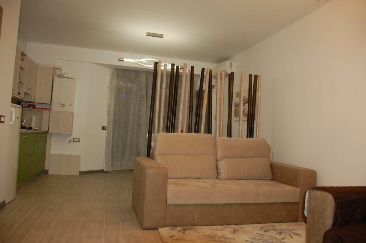 Umi Apartment Alezzi Resort Năvodari Kültér fotó